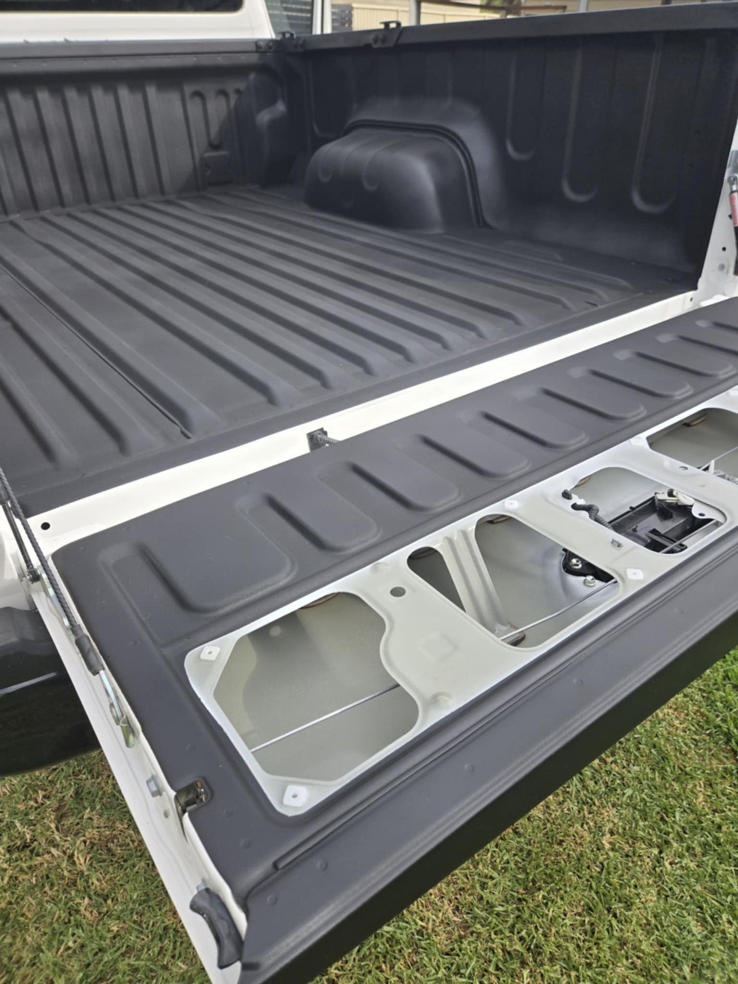 IGL Coatings Australia Corrosion Protection IGL Armor - Industrial surface coating - Flexible tub bedliner coating